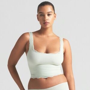 SKIMS Fits Everybody Lace Tank